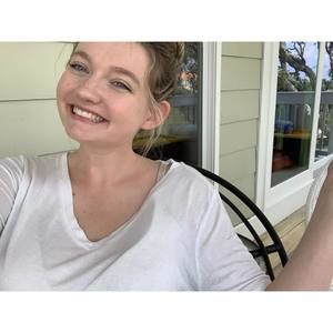 Meet your Posher, Kacey